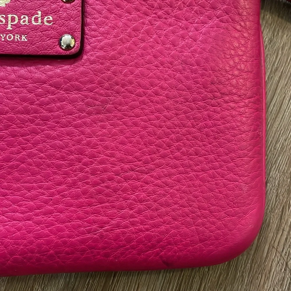 Kate spade hot pink pebbled leather wristlet - Picture 8 of 8
